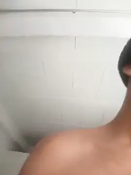 Snapshot of crisstars chatting on February 2026 06:09:01 PM crisstars online show from February 2026 06:09:01 PM