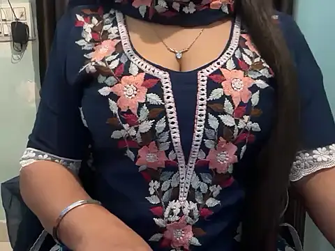 Avneet kaurr1 online show from March 2026 02:39:01 AM