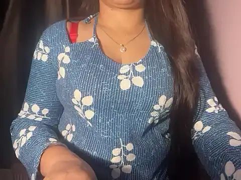 Snapshot of Avneet_kaurr1 chatting on June 2026 04:04:02 AM Avneet kaurr1 online show from June 2026 04:04:02 AM