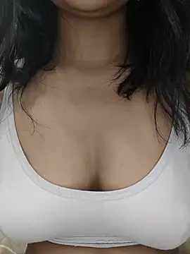 Snapshot of MAHAK_3 chatting on March 2026 10:17:02 AM MAHAK 3 online show from March 2026 10:17:02 AM