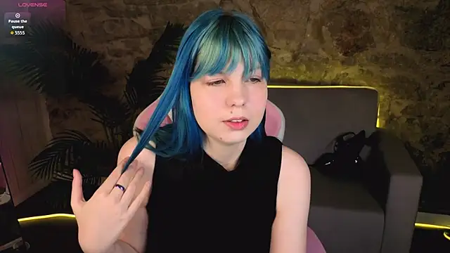 Snapshot of SofiaSterns chatting on March 2026 01:33:02 AM SofiaSterns online show from March 2026 01:33:02 AM