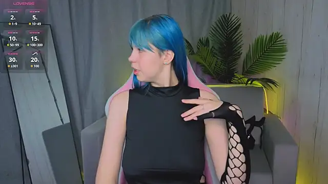 Snapshot of SofiaSterns chatting on April 2026 01:36:01 AM SofiaSterns online show from April 2026 01:36:01 AM