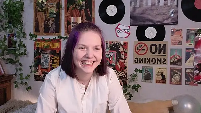 Snapshot of OllieLirette chatting on March 2026 07:21:02 PM OllieLirette online show from March 2026 07:21:02 PM