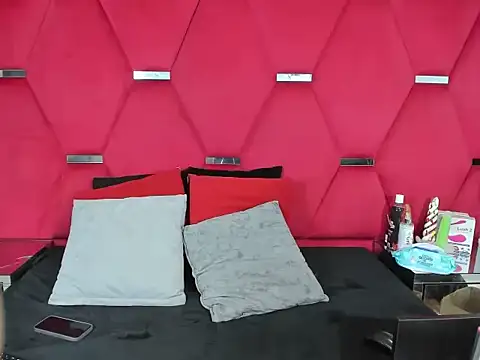 Snapshot of Alicee_Grey chatting on February 2026 01:54:02 PM Alicee Grey online show from February 2026 01:54:02 PM