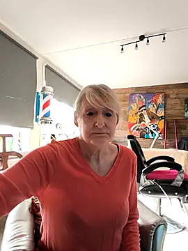 Heidiblueeyes online show from March 2026 11:39:01 AM