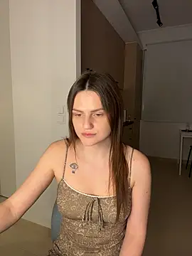 Snapshot of UnholyAmy chatting on April 2026 06:14:02 PM UnholyAmy online show from April 2026 06:14:02 PM