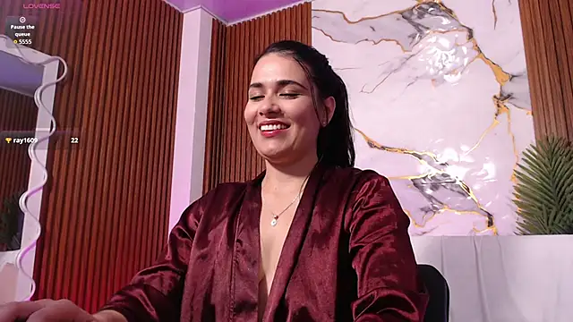 Loren Tay online show from April 2026 04:46:01 AM