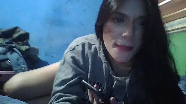 Soylilayblue online show from March 2026 06:18:01 AM