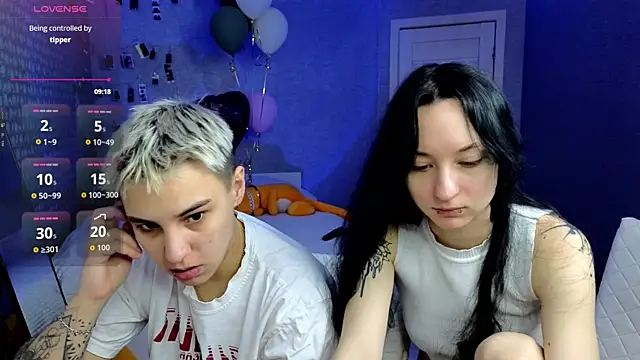 LuxuryLoverss online show from April 2026 11:05:01 AM