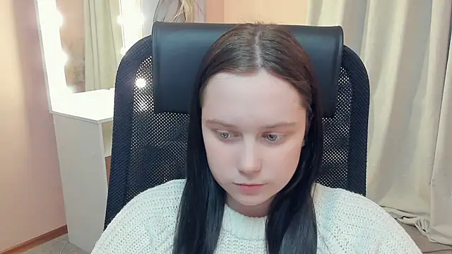 LynnaNull online show from February 2026 01:20:01 PM