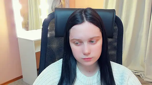 LynnaNull online show from February 2026 01:54:01 PM