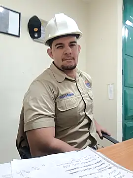 Snapshot of Jaramill07 chatting on February 2026 07:01:02 PM Jaramill07 online show from February 2026 07:01:02 PM