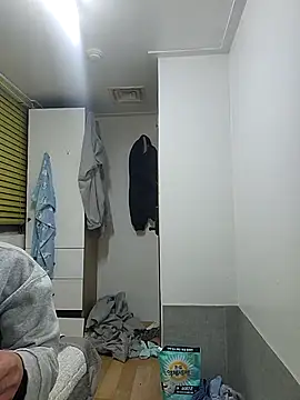 zzangzoaa online show from February 2026 05:11:01 PM