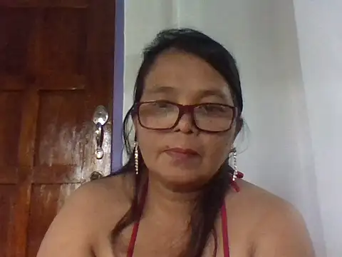 Flowerblossom123 online show from May 2026 08:31:01 AM