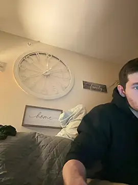 Aarondeweese27 online show from February 2026 12:36:01 PM