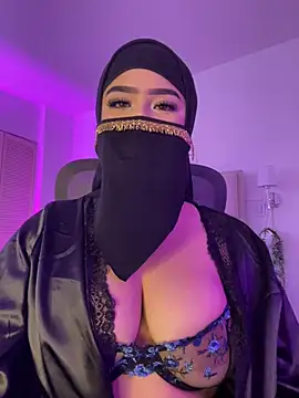 Yasmin cute online show from July 2026 07:40:01 PM