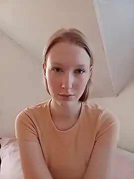 Snapshot of TanyaSavel chatting on February 2026 09:18:02 AM TanyaSavel online show from February 2026 09:18:02 AM