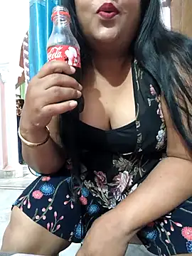 Moonae online show from March 2026 09:03:01 AM