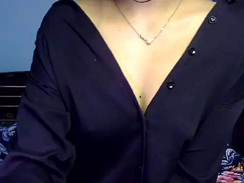 Snapshot of Awesome-sona chatting on June 2026 03:18:01 AM Awesome-sona online show from June 2026 03:18:01 AM