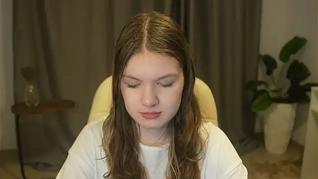 Snapshot of BrennaReul chatting on March 2026 01:40:02 PM BrennaReul online show from March 2026 01:40:02 PM