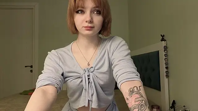 Snapshot of MeviCoral chatting on April 2026 06:59:02 PM MeviCoral online show from April 2026 06:59:02 PM