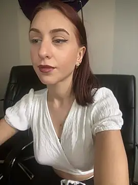 Snapshot of Anna_Gilbert chatting on March 2026 01:37:01 PM Anna Gilbert online show from March 2026 01:37:01 PM