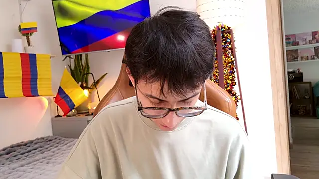 Snapshot of Sr_evann chatting on June 2026 02:30:01 PM Sr evann online show from June 2026 02:30:01 PM