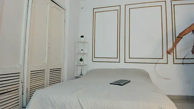 emily gaviria1 online show from February 2026 12:06:02 PM