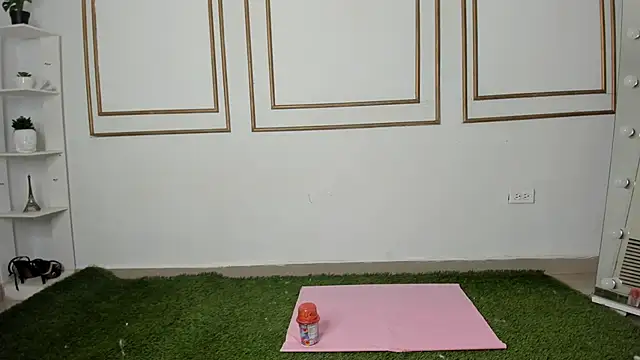 emily gaviria1 online show from March 2026 12:05:01 PM