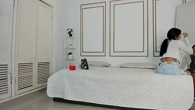 emily gaviria1 online show from March 2026 12:16:01 PM