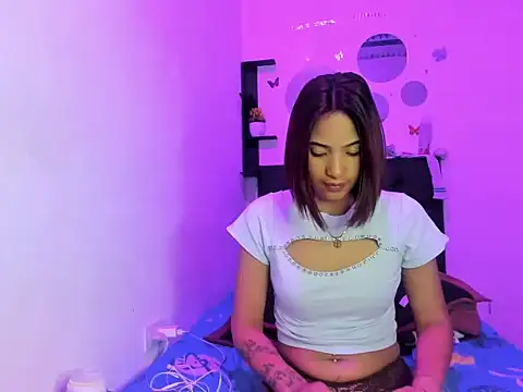 Snapshot of sapphire_brown20 chatting on June 2026 10:02:01 PM sapphire brown20 online show from June 2026 10:02:01 PM