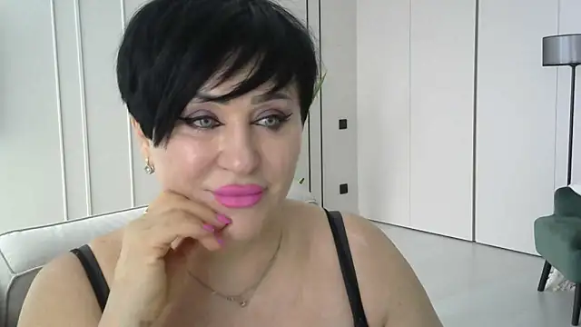 Snapshot of Kleotempt chatting on April 2026 09:58:01 AM Kleotempt online show from April 2026 09:58:01 AM