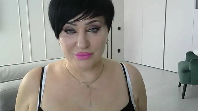 Snapshot of Kleotempt chatting on April 2026 12:23:01 PM Kleotempt online show from April 2026 12:23:01 PM