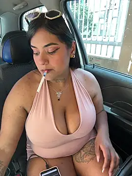 Nahomy firee online show from April 2026 07:11:02 PM