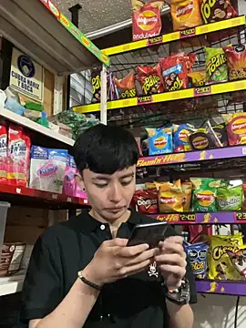 Tomnico 19 online show from February 2026 05:33:01 PM