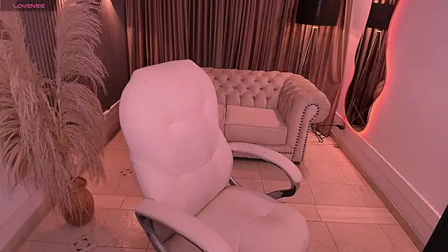 ANGIE-SMITH online show from April 2026 11:16:01 AM