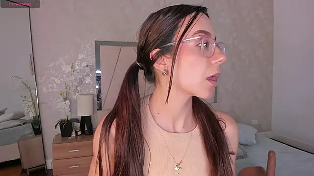 Arii wilde online show from May 2026 06:09:01 PM