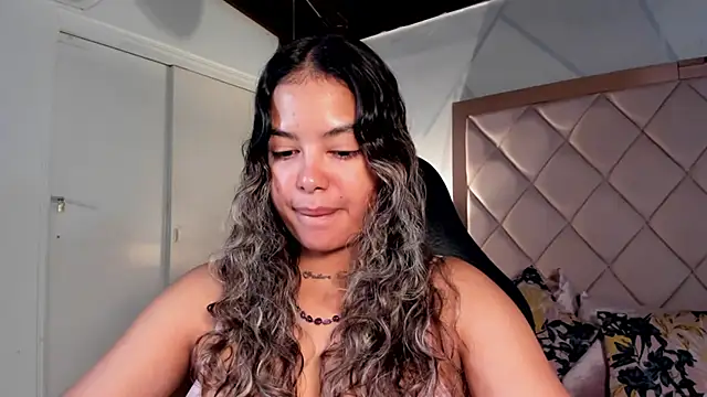 dulce lyraa1 online show from April 2026 04:12:02 AM