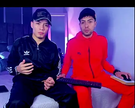 alex and christhoper online show from February 2026 01:39:02 AM