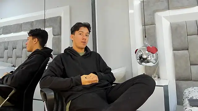 Snapshot of Austin_Reedss chatting on February 2026 12:15:01 PM Austin Reedss online show from February 2026 12:15:01 PM