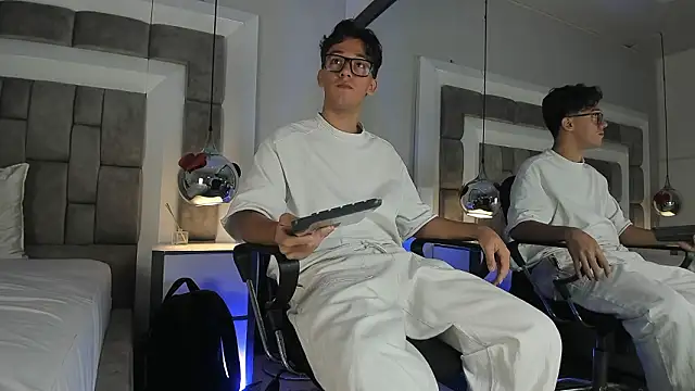 Snapshot of Austin_Reedss chatting on March 2026 12:33:02 PM Austin Reedss online show from March 2026 12:33:02 PM