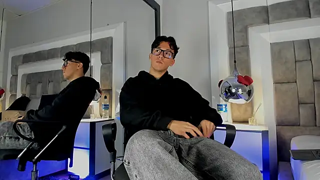 Snapshot of Austin_Reedss chatting on March 2026 12:12:02 PM Austin Reedss online show from March 2026 12:12:02 PM