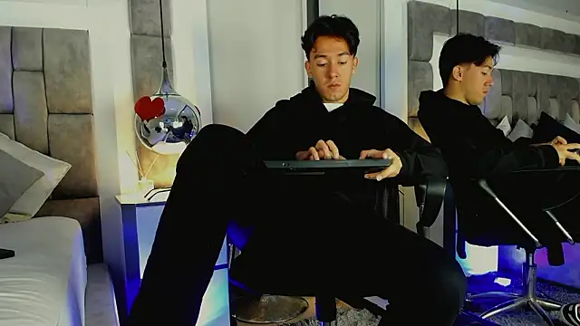 Snapshot of Austin_Reedss chatting on March 2026 12:46:01 PM Austin Reedss online show from March 2026 12:46:01 PM