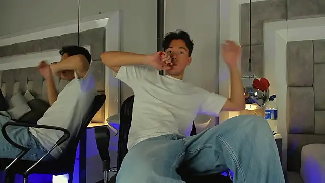 Snapshot of Austin_Reedss chatting on March 2026 12:09:01 PM Austin Reedss online show from March 2026 12:09:01 PM