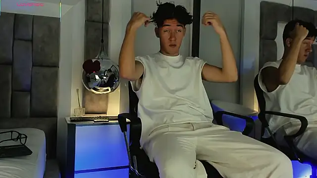 Snapshot of Austin_Reedss chatting on March 2026 03:17:01 PM Austin Reedss online show from March 2026 03:17:01 PM