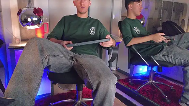 Snapshot of Austin_Reedss chatting on April 2026 01:28:01 PM Austin Reedss online show from April 2026 01:28:01 PM