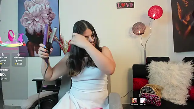 Snapshot of VelvetSirenLight chatting on February 2026 02:15:02 PM VelvetSirenLight online show from February 2026 02:15:02 PM