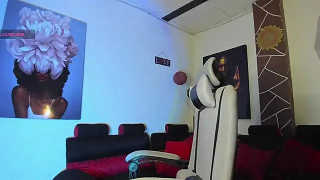 VelvetSirenLight online show from March 2026 02:50:01 PM