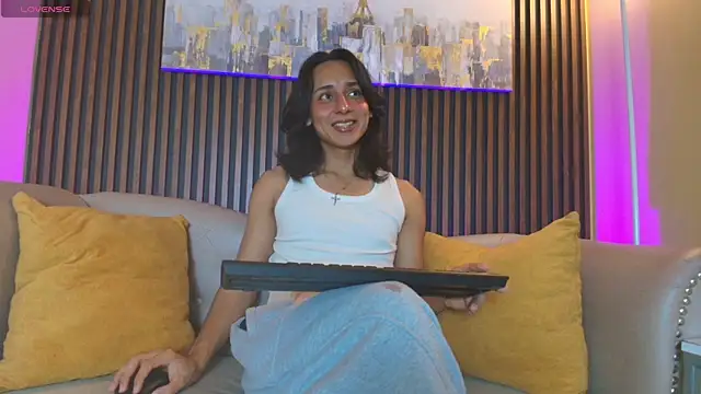 Snapshot of Elisasue chatting on June 2026 03:24:02 AM Elisasue online show from June 2026 03:24:02 AM