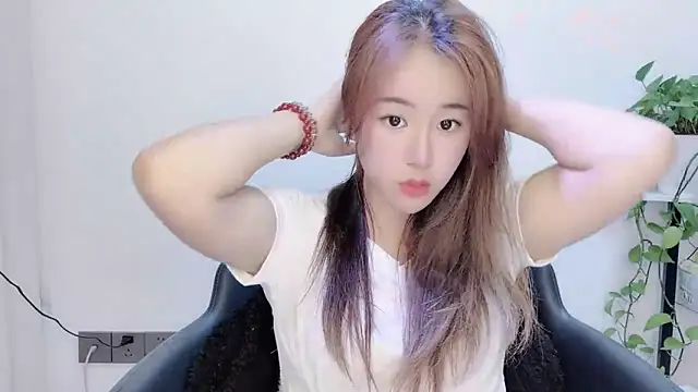 Baixi-01 online show from May 2026 12:34:02 PM